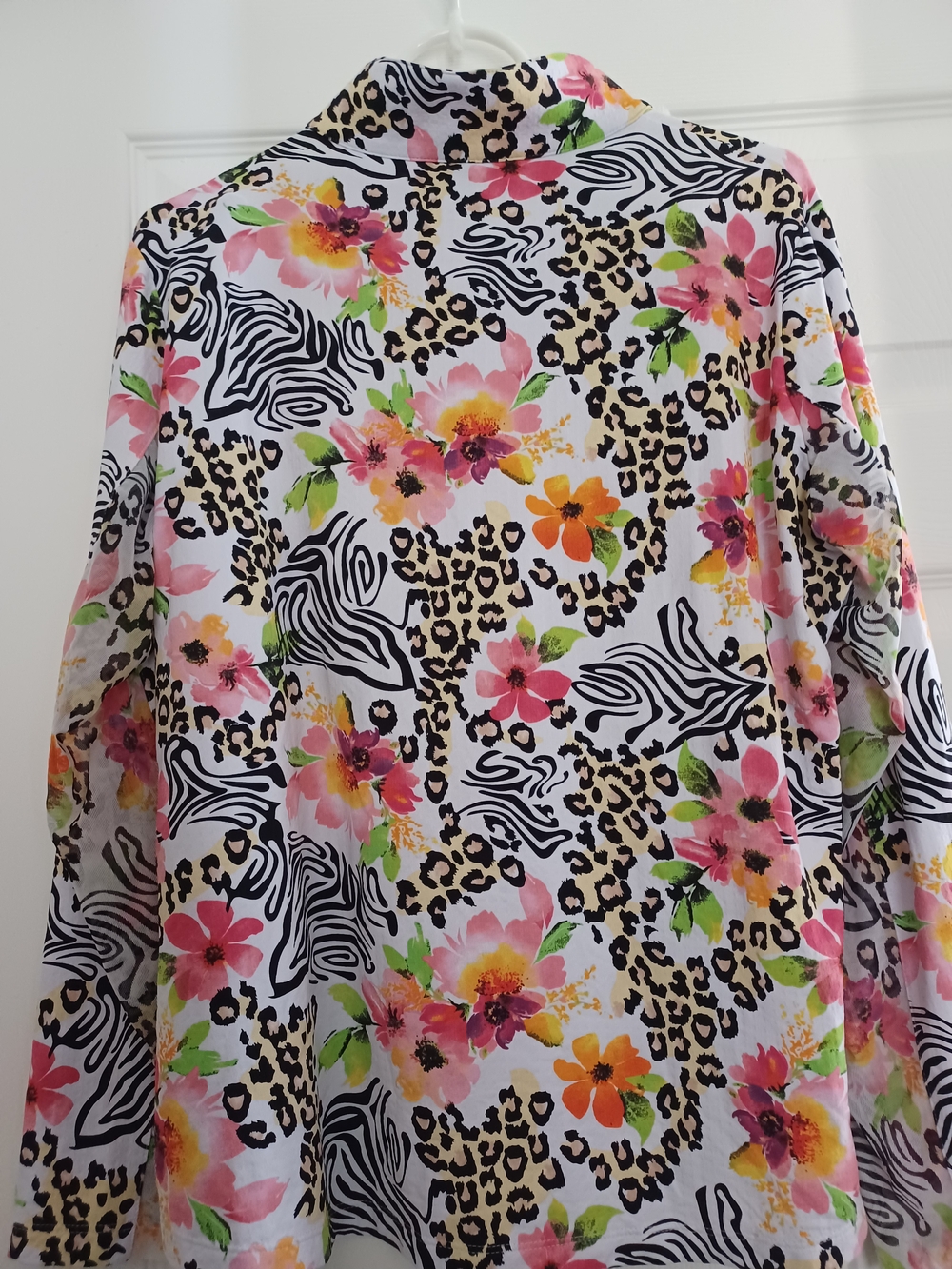 IBKUL Womens Size XL White Floral & Animal Print V-Neck Long Sleeve UPF 50 Golf - Picture 6 of 6